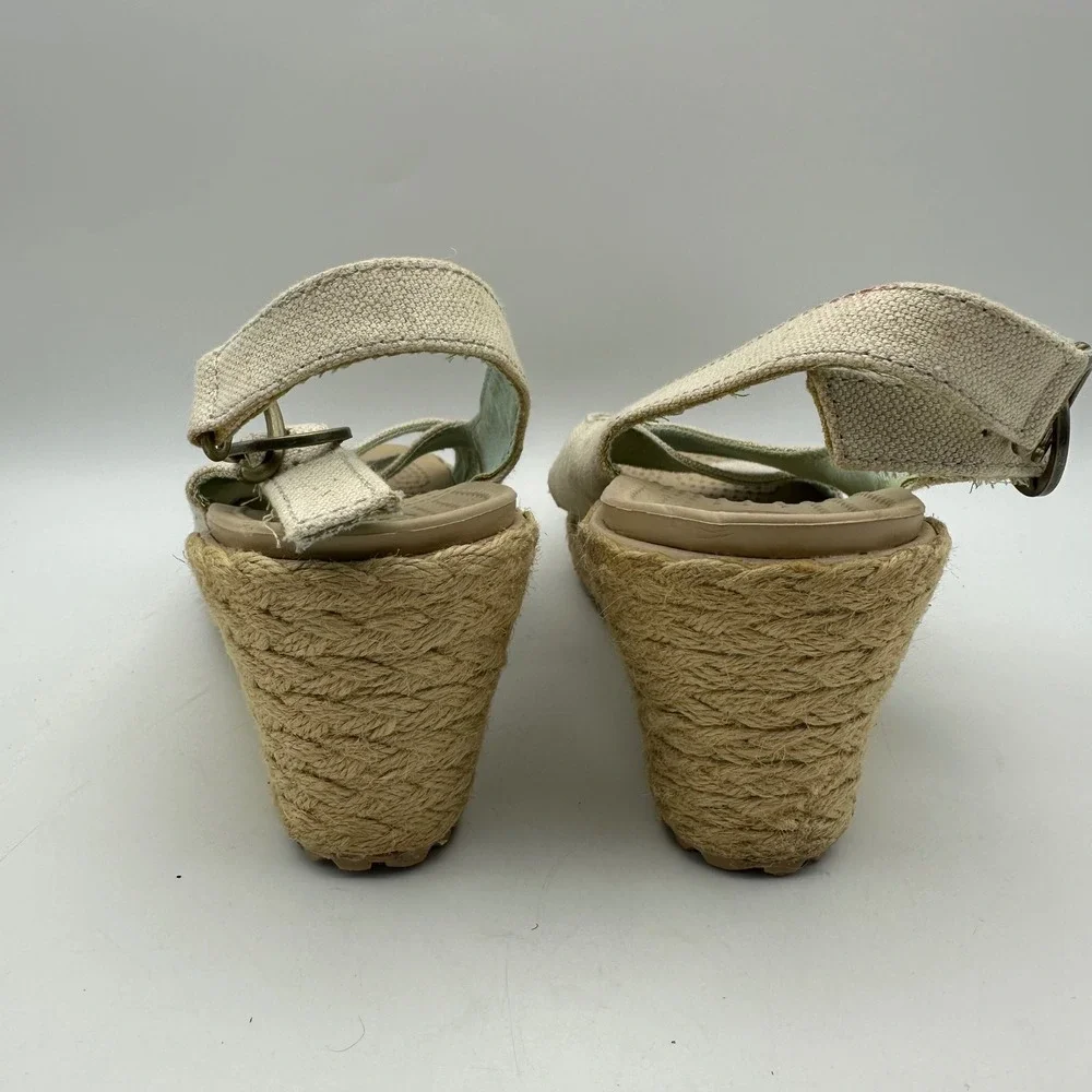 Crocs Leigh Wedge Sandals Women Size 6 Oatmeal Canvas‎ Espadrille Slingback